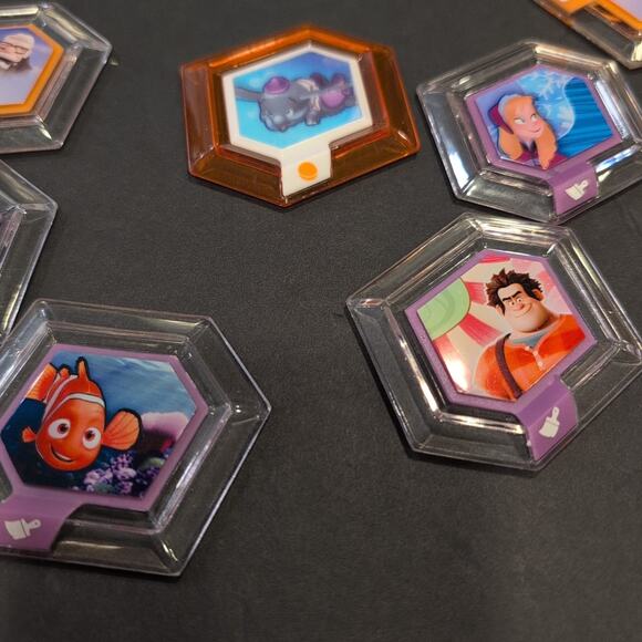 Disney Infinity 3.0 XBox 360 Lot 4 Figures & 13 Power DISC, Game and Portal - Picture 9 of 11